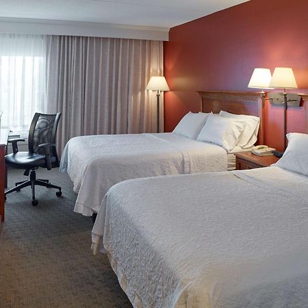 Hampton Inn Portland-Airport South Portland Exteriör bild