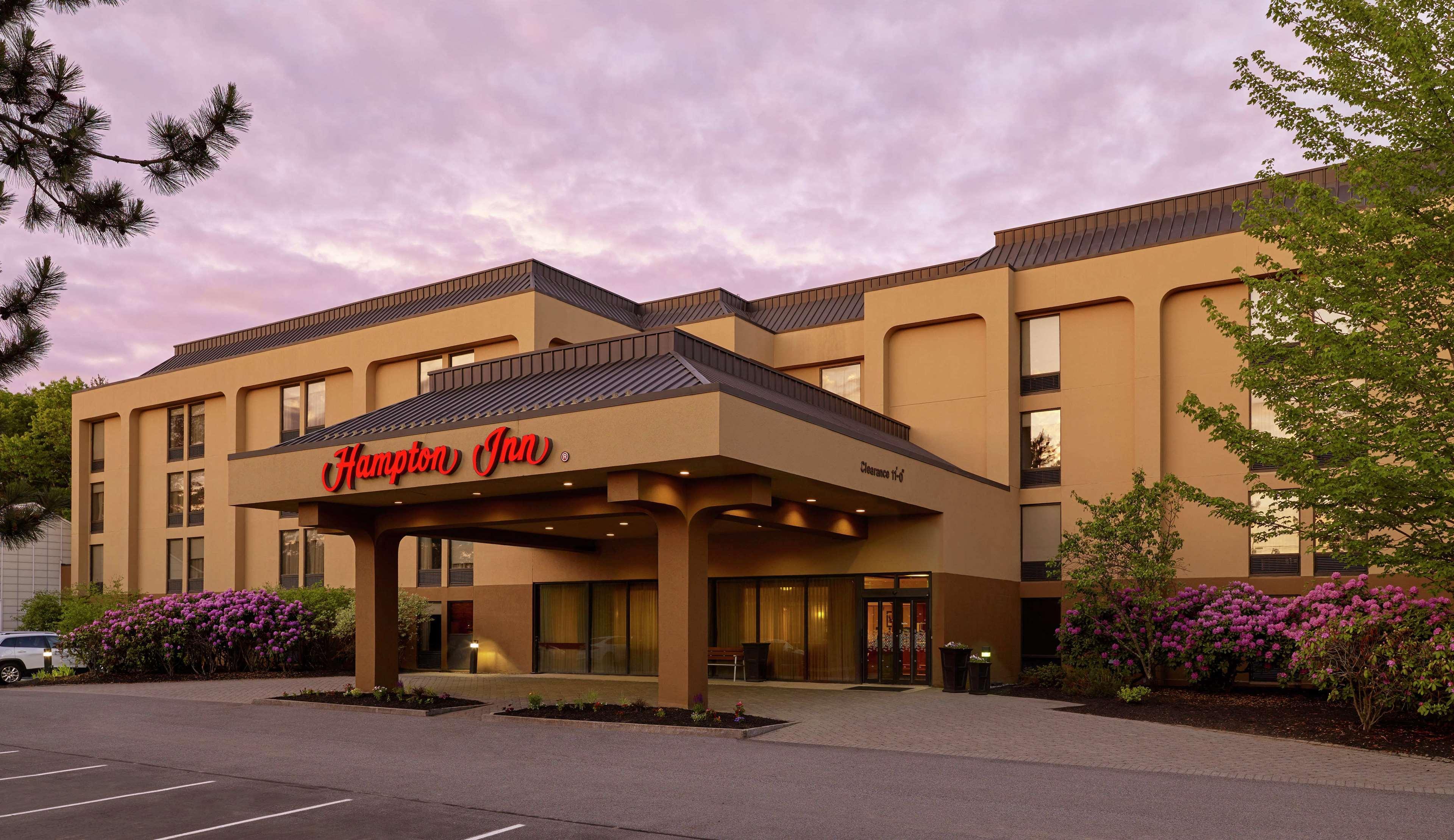 Hampton Inn Portland-Airport South Portland Exteriör bild