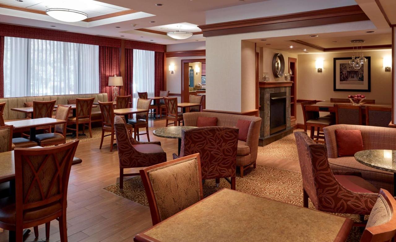 Hampton Inn Portland-Airport South Portland Exteriör bild